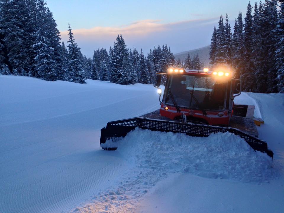 a pistenbully snowcat grooming the eagle trail